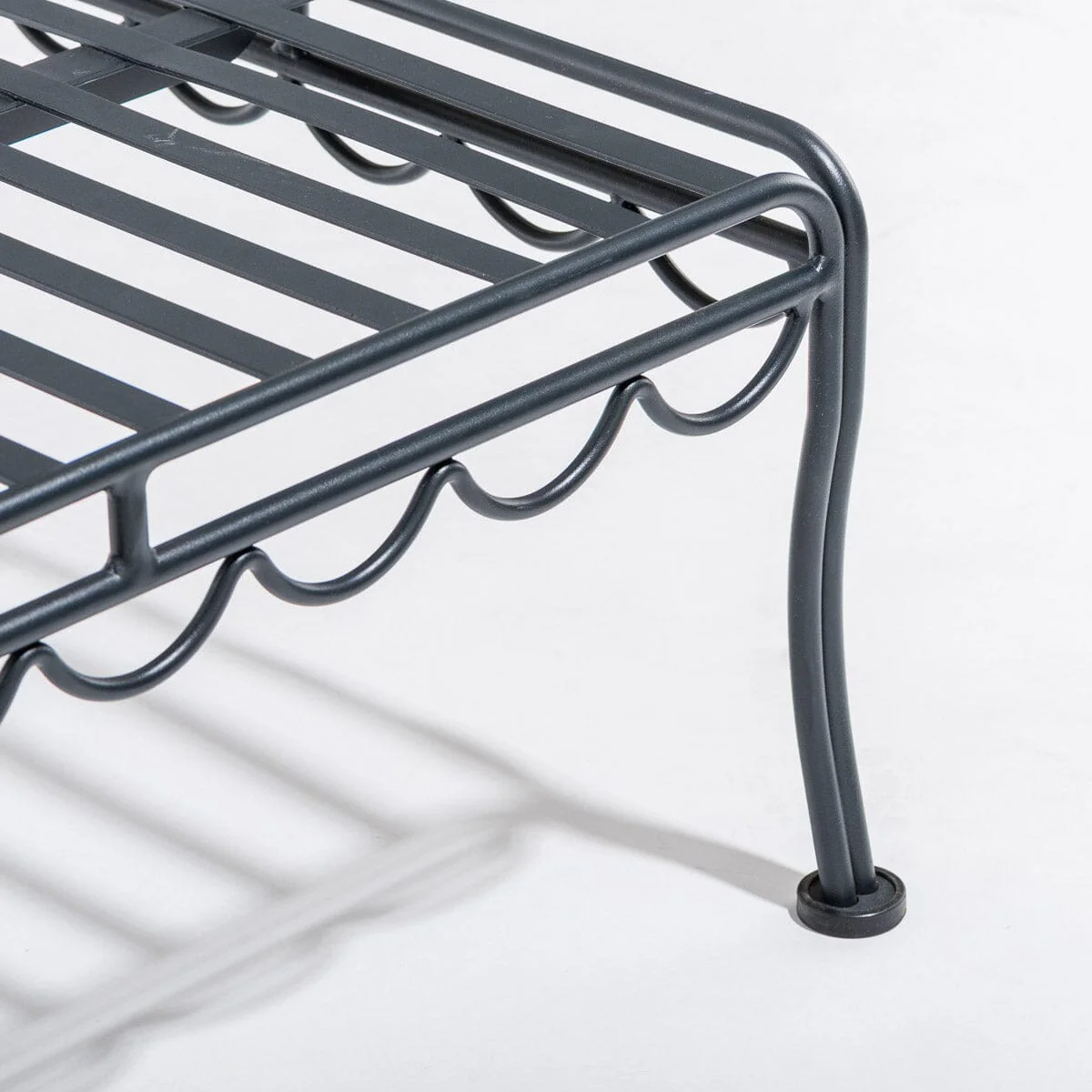 The Al Fresco Sun Lounger - Vintage Black - Image 6
