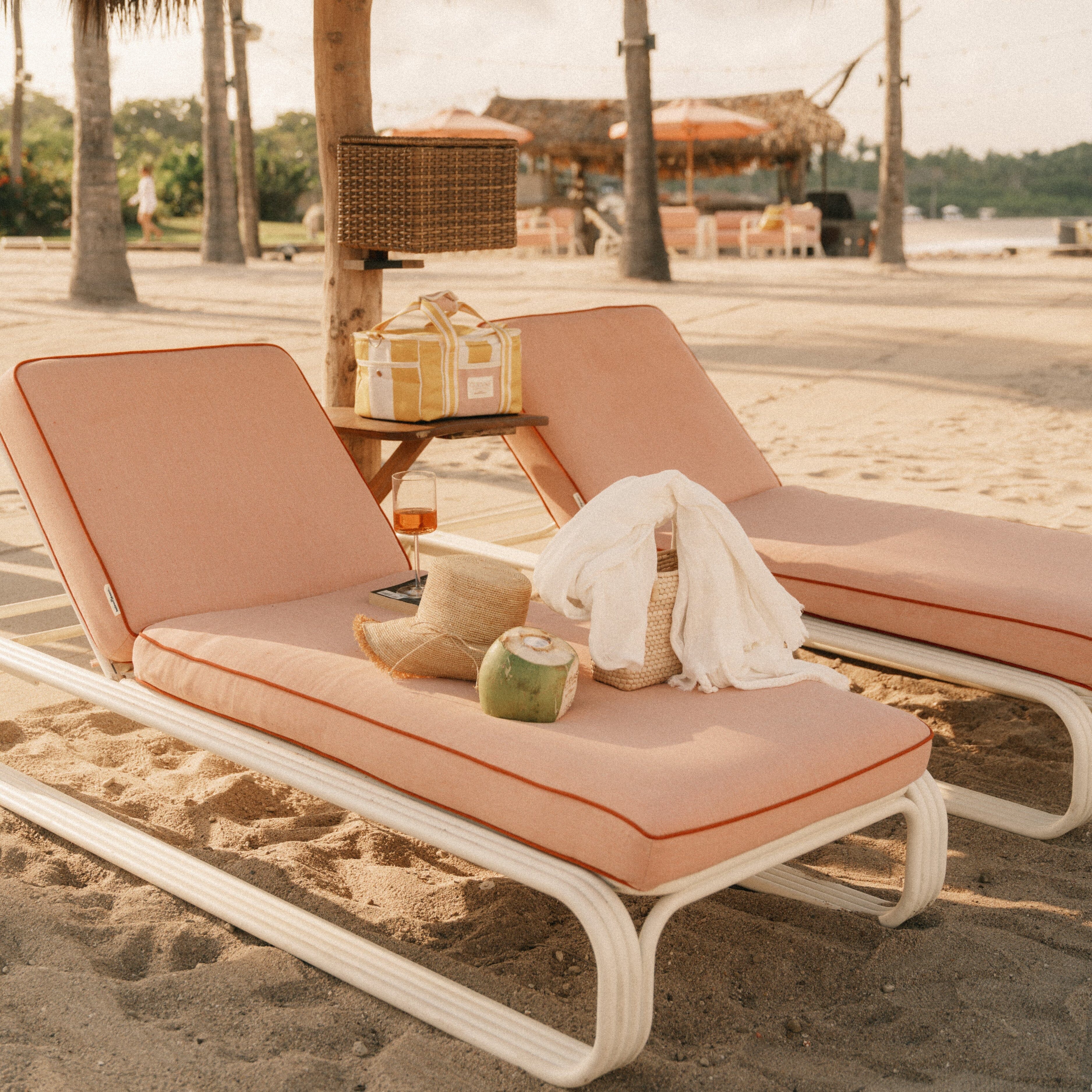 The Contini Sun Lounger in Rivie Pink | Antique White Frame - Image 2