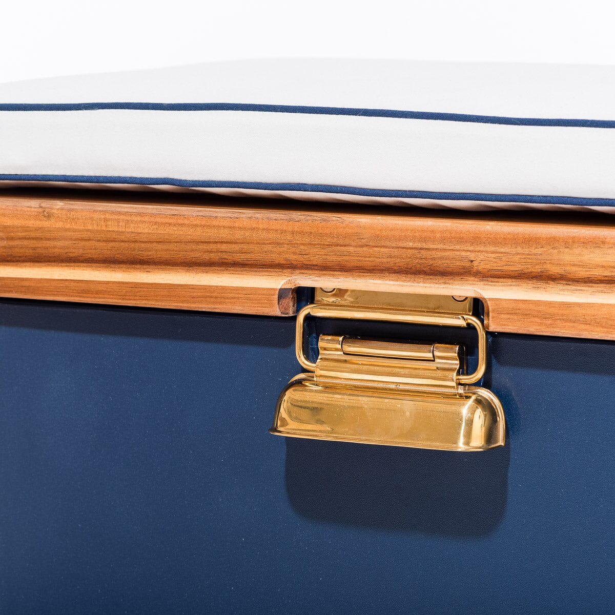 The Hemingway Cooler - Boathouse Navy - 33 Liters - Image 4