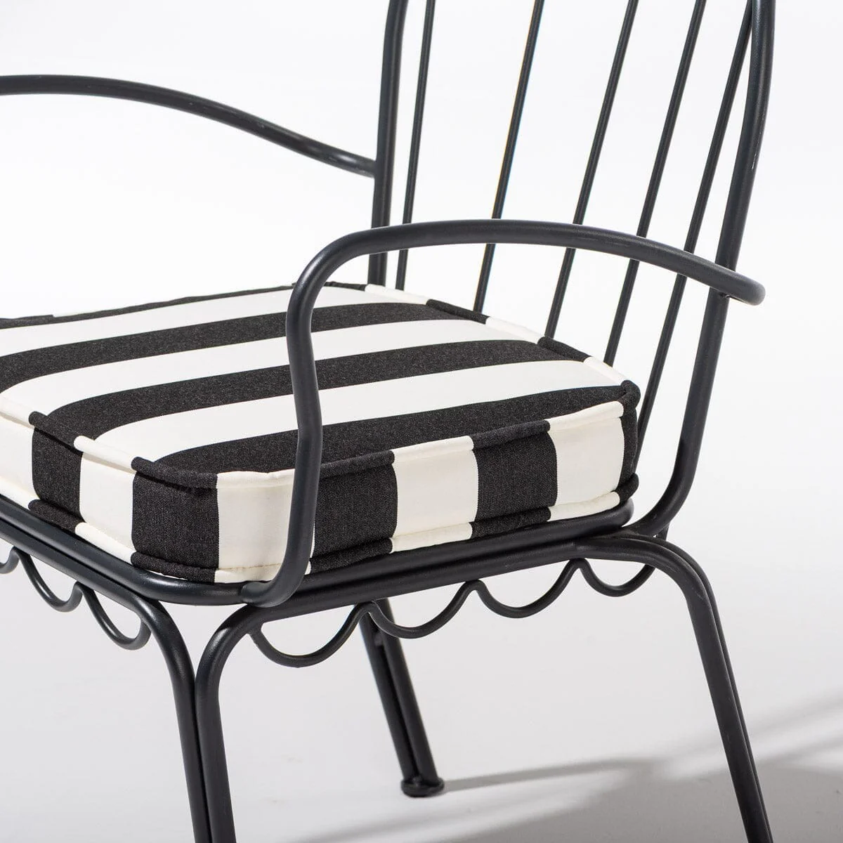 The Al Fresco Dining Chair in Crew Vintage Black Stripe | Vintage Black Frame - Image 2