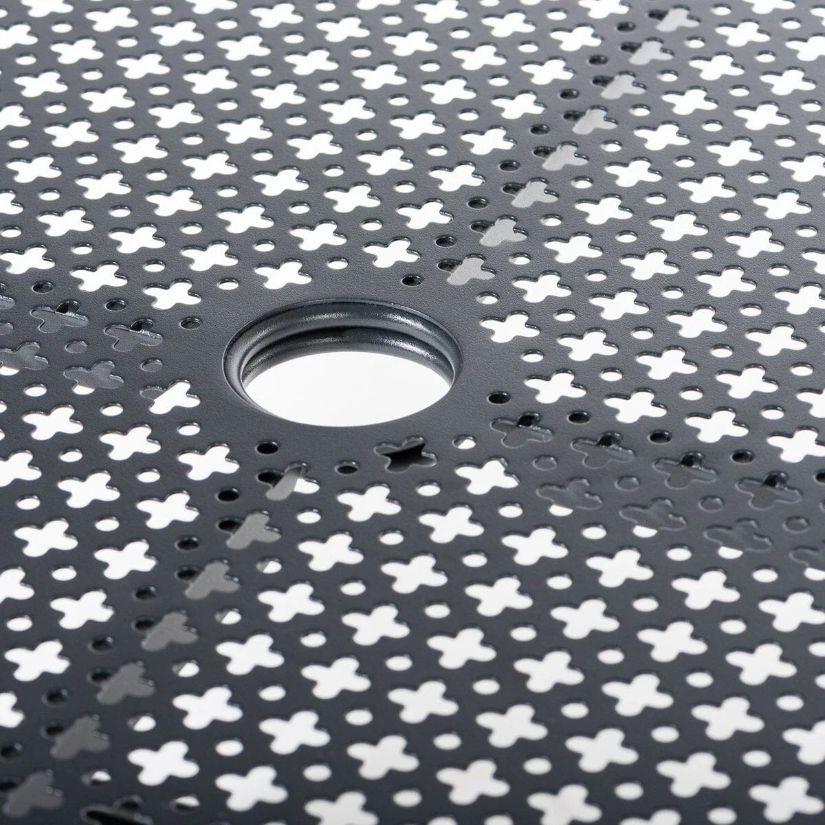 The Al Fresco Oval Dining Table - Vintage Black - Image 6