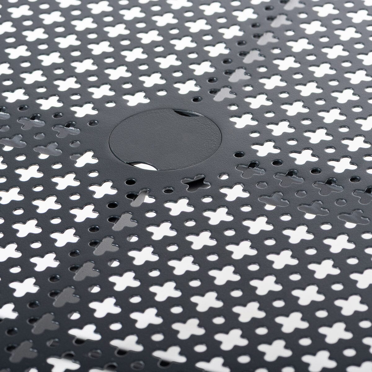 The Al Fresco Oval Dining Table - Vintage Black - Image 7