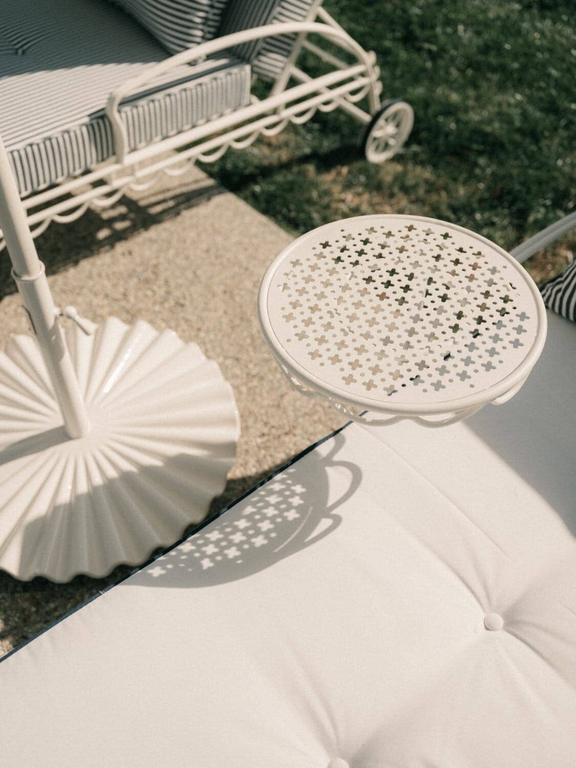 The Al Fresco Sun Lounger - Antique White - Image 12
