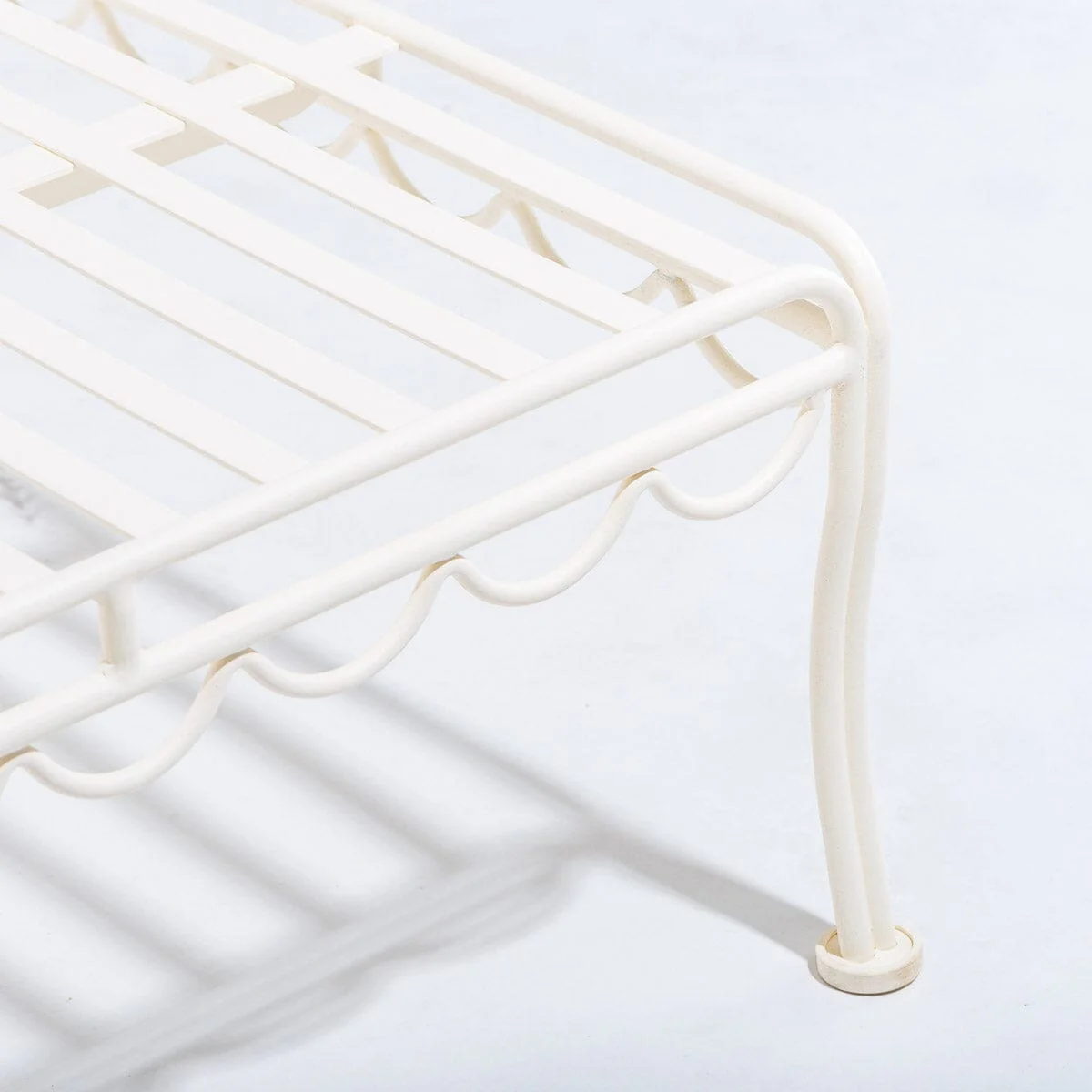 The Al Fresco Sun Lounger - Antique White - Image 6