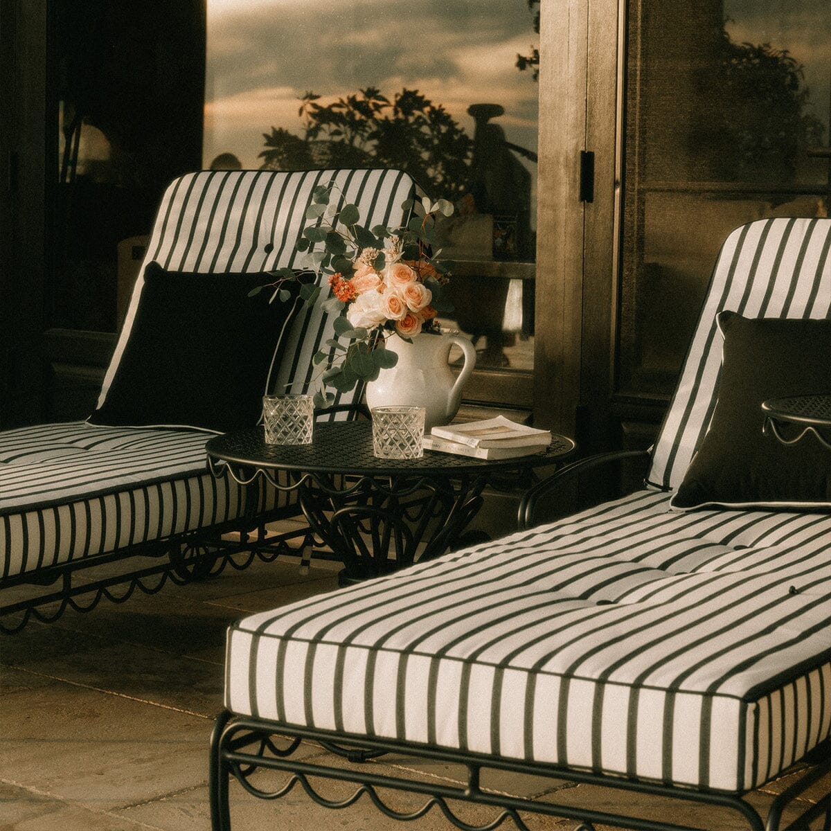 The Al Fresco Sun Lounger in Monaco Black Stripe | Vintage Black Frame - Image 4