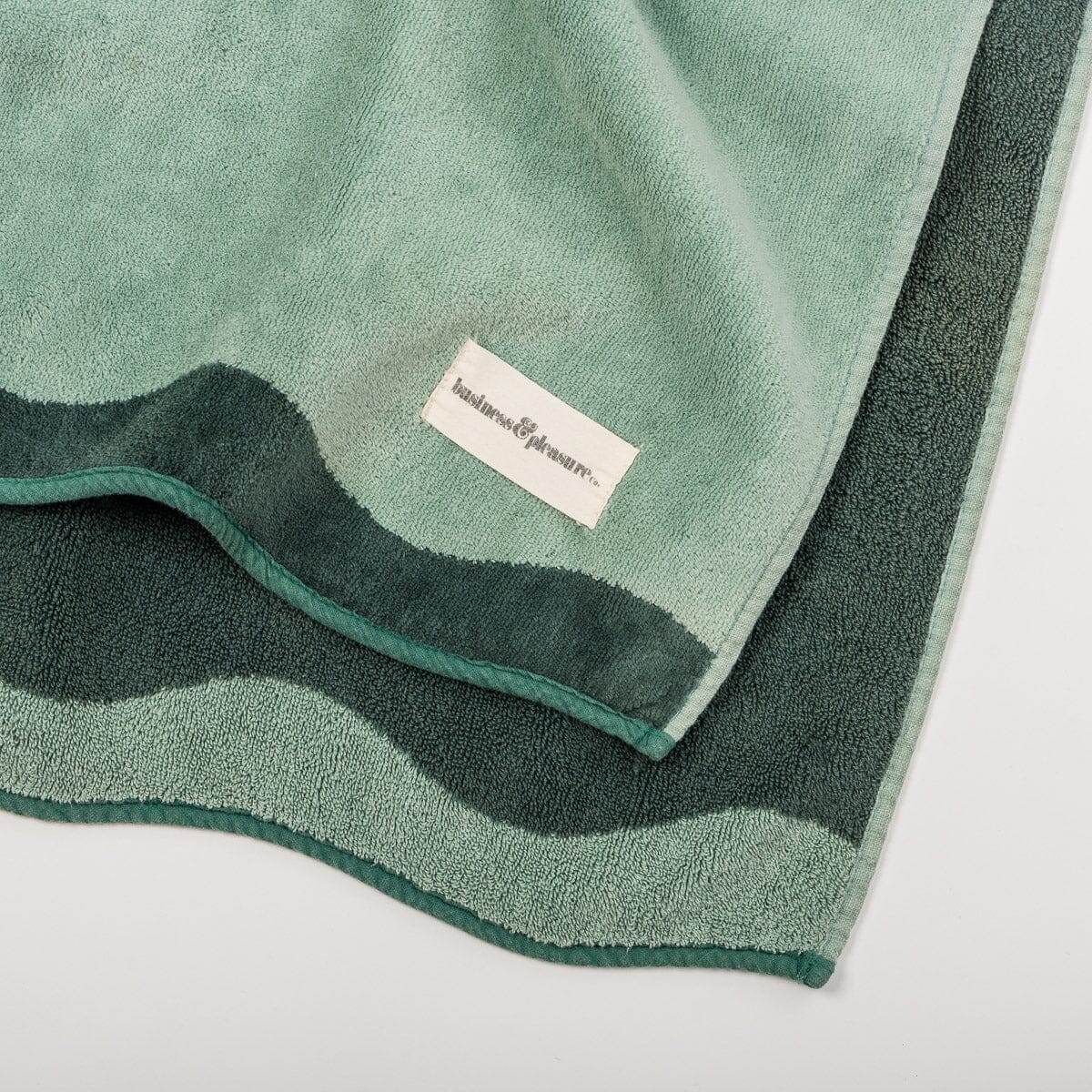 The Beach Towel - Rivie Green - Image 6