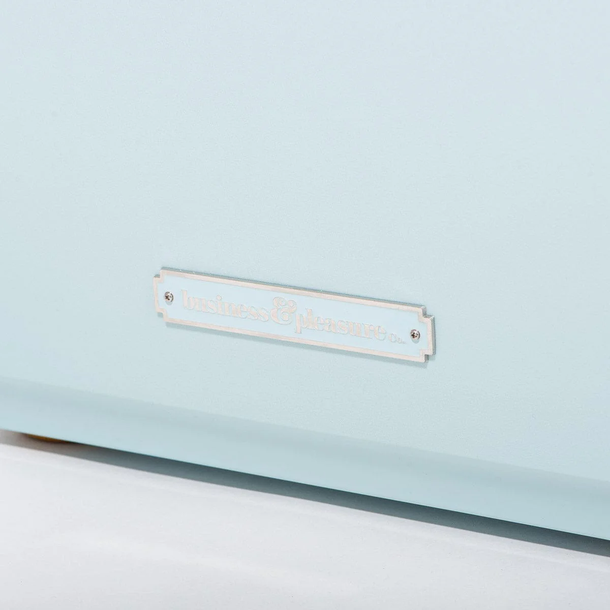 The Hemingway Cooler - Powder Blue - 33 Liters - Image 9