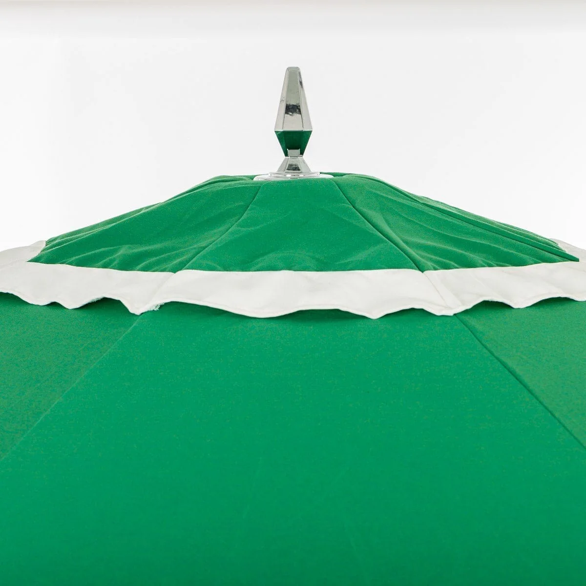 The Resort Market Umbrella in Border Valance Canyon Green | 10' Antique White Frame - Image 4