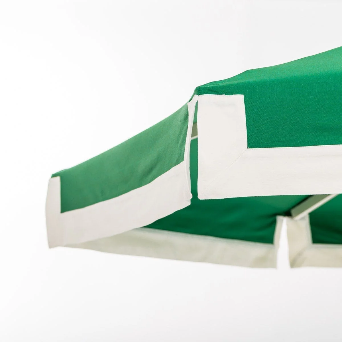 The Resort Market Umbrella in Border Valance Canyon Green | 10' Antique White Frame - Image 5