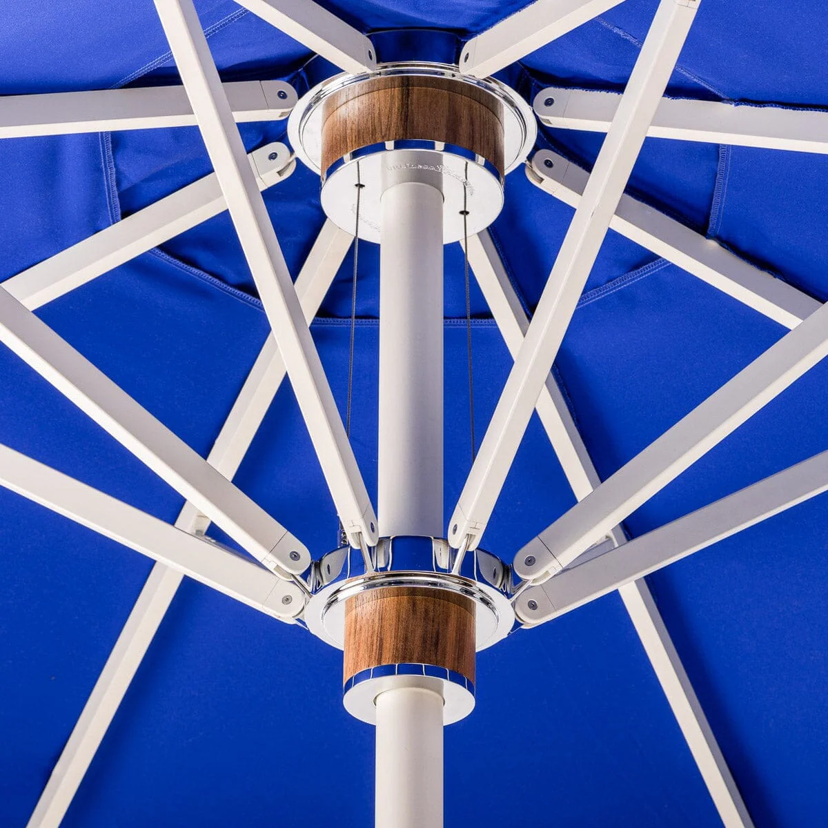The Resort Market Umbrella in Border Valance Mediterranean Blue | 8' Antique White Frame - Image 3