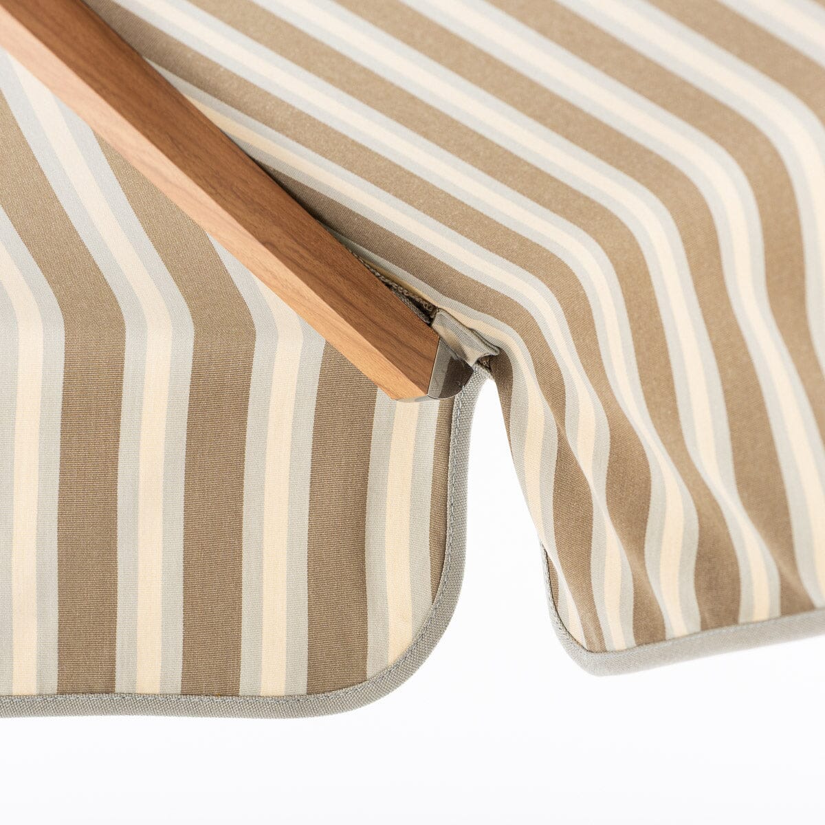 The Resort Market Umbrella x Jenni Kayne & California Stripe - Image 11
