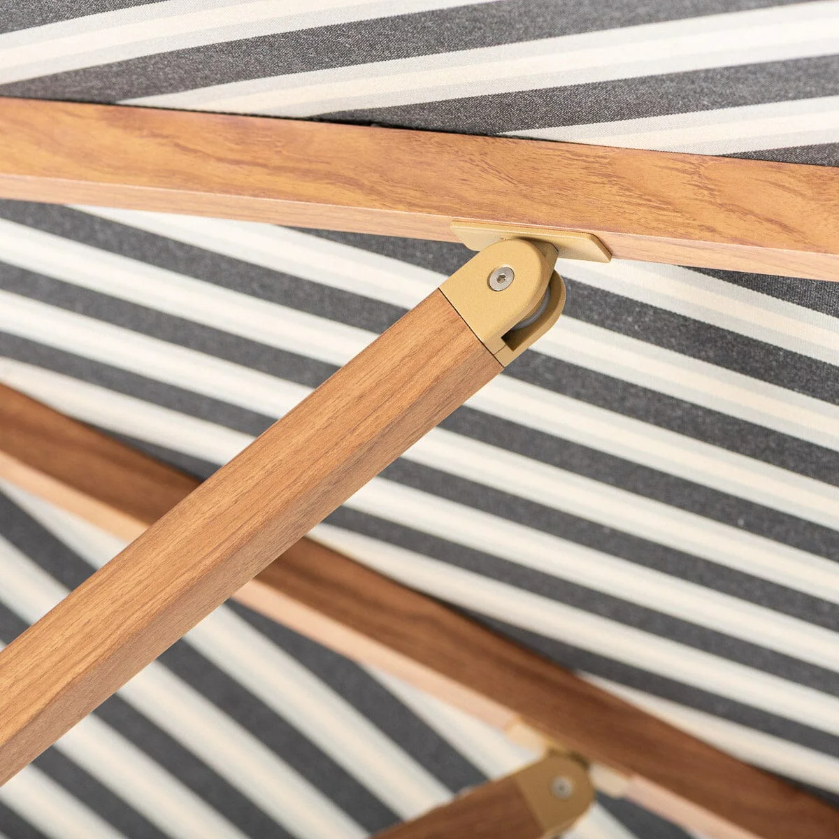 The Resort Market Umbrella x Jenni Kayne & Pacific Stripe - Image 12