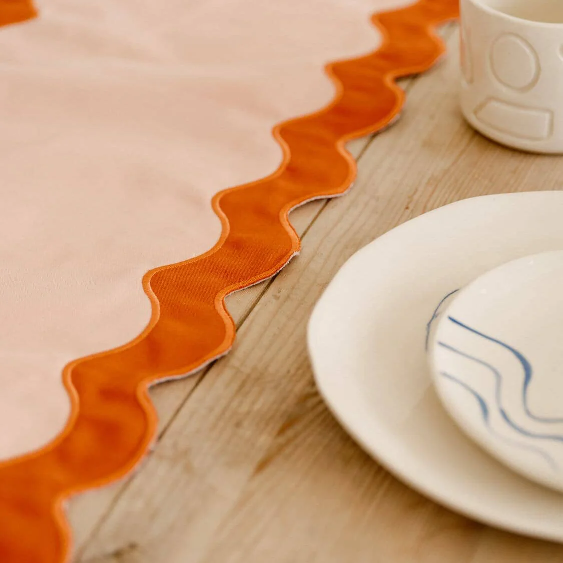 The Table Runner - Rivie Pink - Image 4